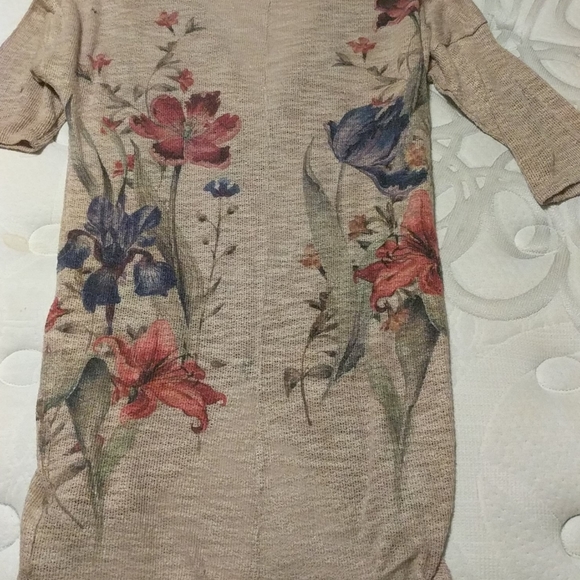 Cardigan - Picture 2 of 2